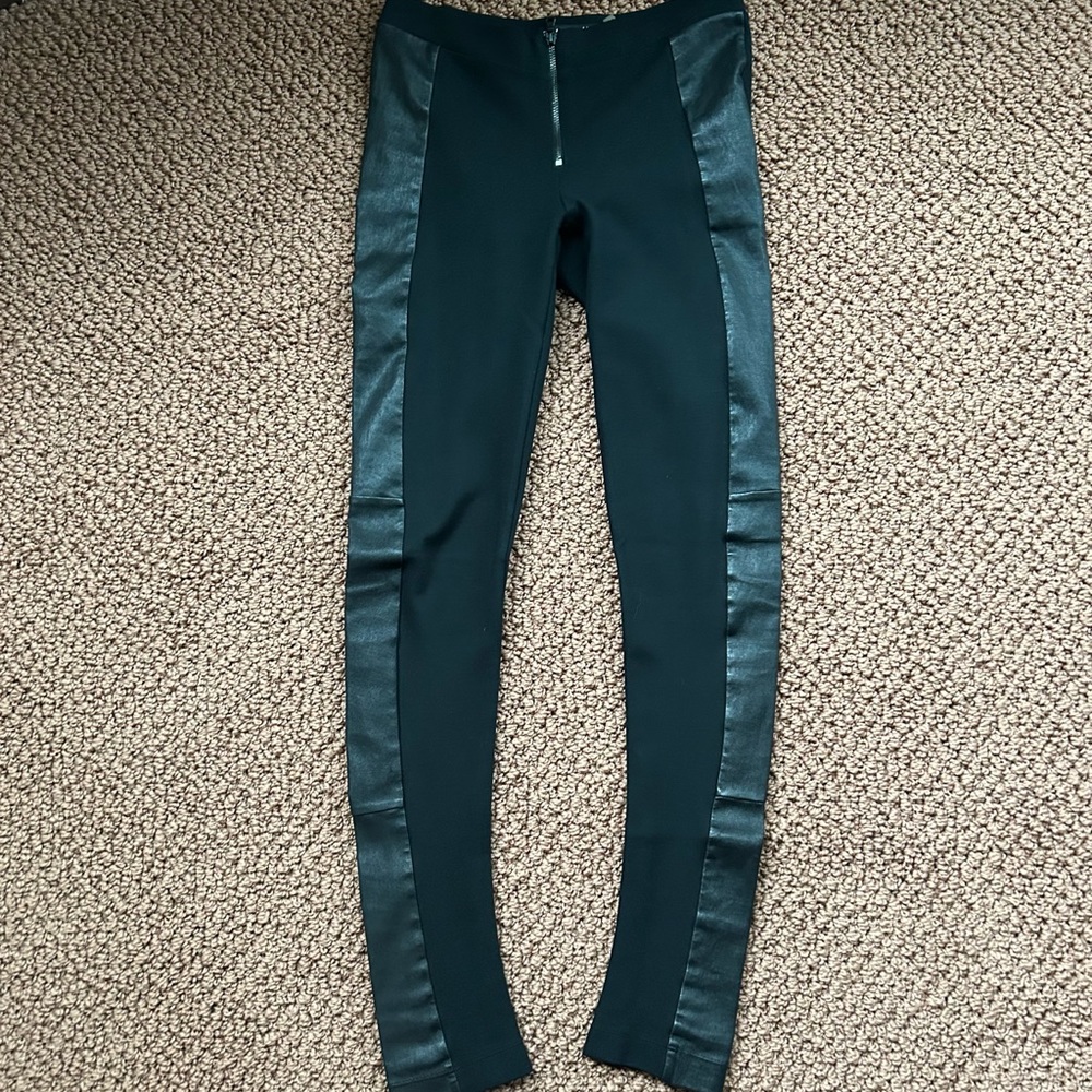 Alice +Olivia Leggings